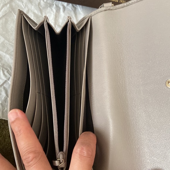 Gucci - Picture 7 of 11